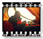 Jano Dole�al v druhom t�bore (6800m)