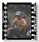 Prv�k Pe�ko Uhl�k , ktor�  bez probl�mov zvl�dol n�ro�n� t�ru zo S��ova cez Roh��, S��ovsk� hrad nasp� do S��ova.